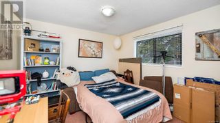 Photo 26: A 930 Old Esquimalt Rd in Esquimalt: House for sale : MLS®# 961763