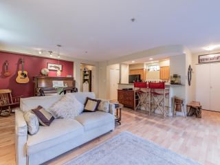 Photo 5: 1674 GRANT Street in Vancouver: Grandview Woodland Townhouse for sale (Vancouver East)  : MLS®# R2675599