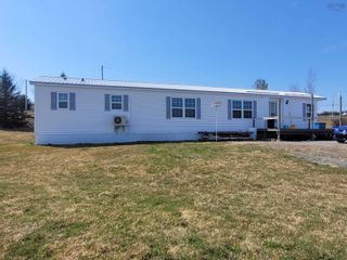 Photo 1: 48 Oak Street in Sylvester: 108-Rural Pictou County Residential for sale (Northern Region)  : MLS®# 202306622