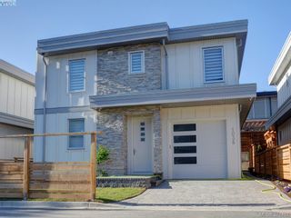 Photo 2: 1038 Harling Lane in VICTORIA: Vi Fairfield West House for sale (Victoria)  : MLS®# 759991