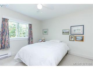 Photo 9: 9951 Bessredge Pl in SIDNEY: Si Sidney North-East House for sale (Sidney)  : MLS®# 757206