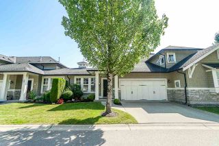 Photo 1: 45 19452 FRASER Way in Pitt Meadows: South Meadows Townhouse for sale in "Shoreline" : MLS®# R2397835