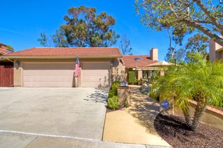 Photo 2: SCRIPPS RANCH House for sale : 3 bedrooms : 10953 Elderwood Ct in San Diego