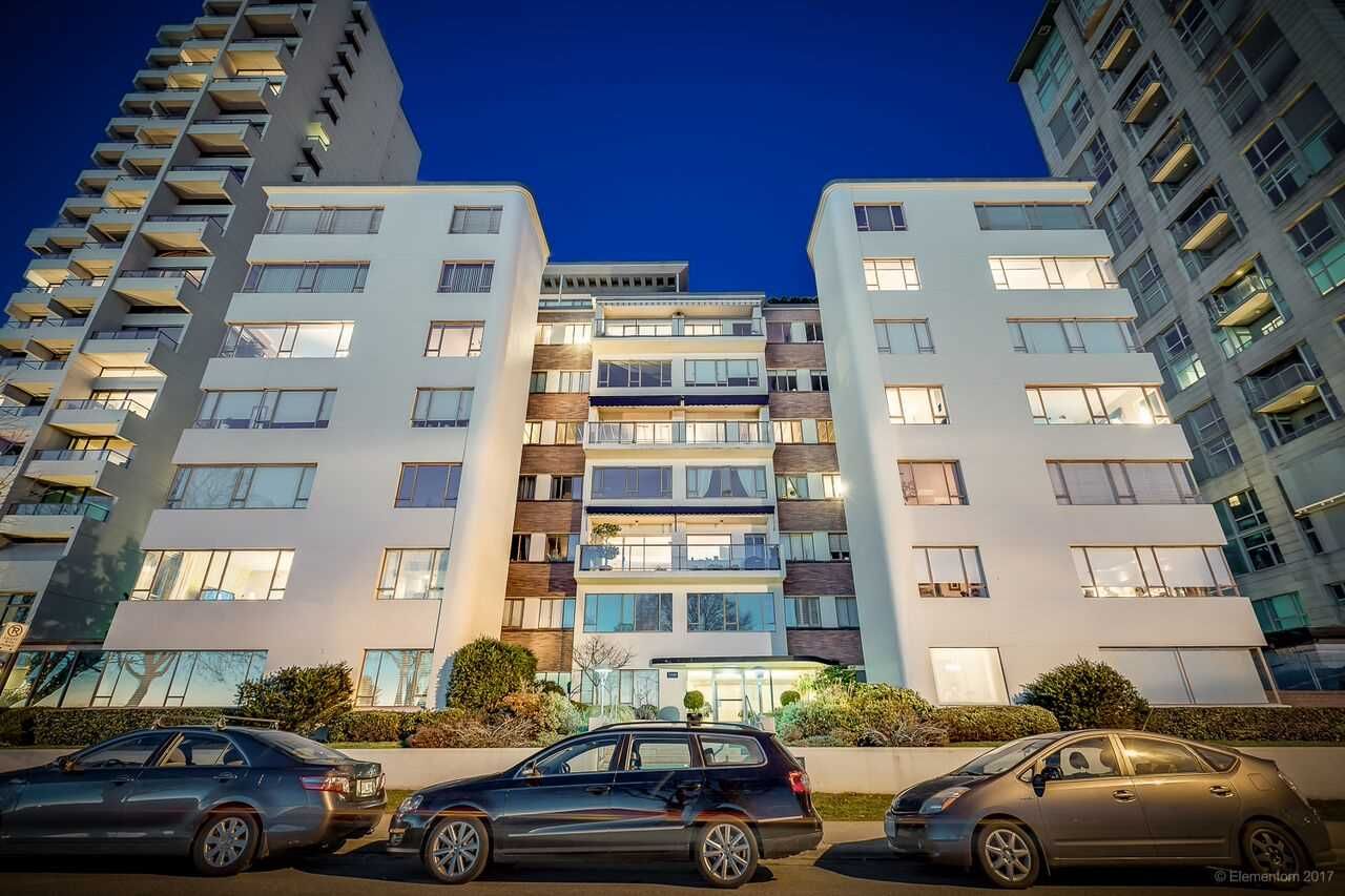 Main Photo: 507 1949 BEACH Avenue in Vancouver: West End VW Condo for sale in "BEACH TOWN HOUSE APARTMENTS" (Vancouver West)  : MLS®# R2217815