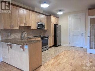 Photo 2: 1425 VANIER PARKWAY UNIT#219 in Ottawa: House for rent : MLS®# 1358352