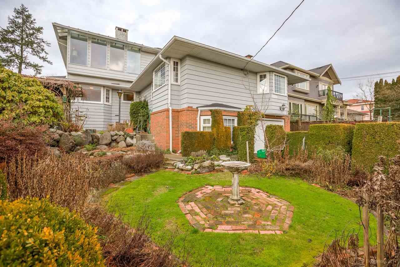 Main Photo: 950 W 57TH Avenue in Vancouver: South Cambie House for sale (Vancouver West)  : MLS®# R2233368