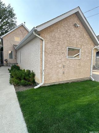 Photo 9: 532 3rd Avenue North in Saskatoon: City Park Residential for sale : MLS®# SK965591