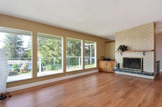 Photo 2: 14233 MAGDALEN Avenue: White Rock House for sale in "West White Rock" (South Surrey White Rock)  : MLS®# R2262291