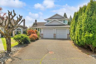 Photo 1: 10515 WOODGLEN Place in Surrey: Fraser Heights House for sale (North Surrey)  : MLS®# R2875283