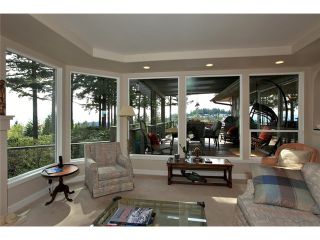 Photo 12: 4401 Woodpark Road in West Vancouver: Cypress Park Estates House for sale : MLS®# V1061125