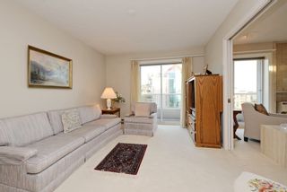 Photo 14: 6 1717 DUCHESS Avenue in West Vancouver: Ambleside Condo for sale in "THE REGENT" : MLS®# R2233596