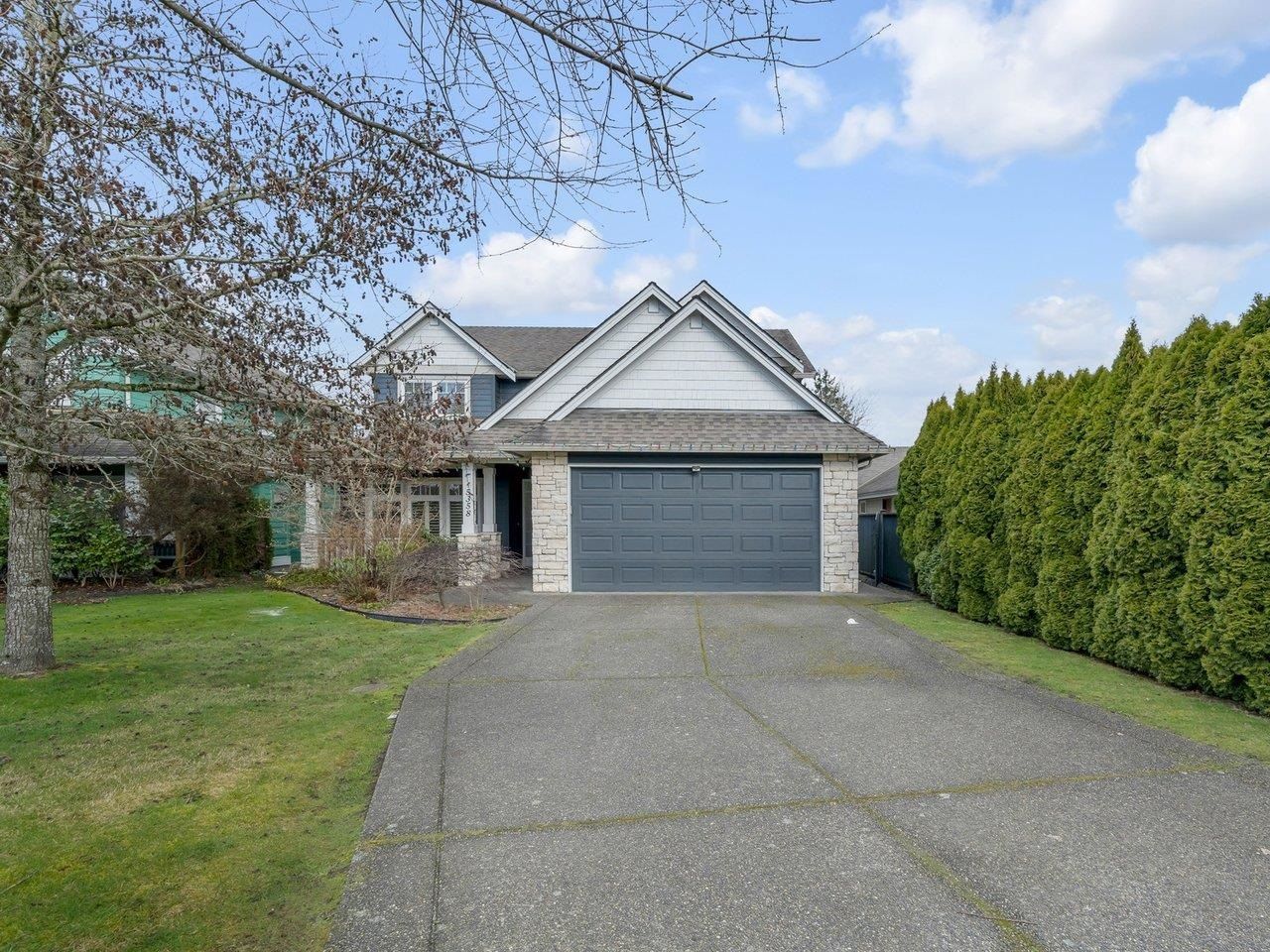 Main Photo: 5358 CRESCENT DRIVE in Delta: Hawthorne House for sale (Ladner)  : MLS®# R2670783