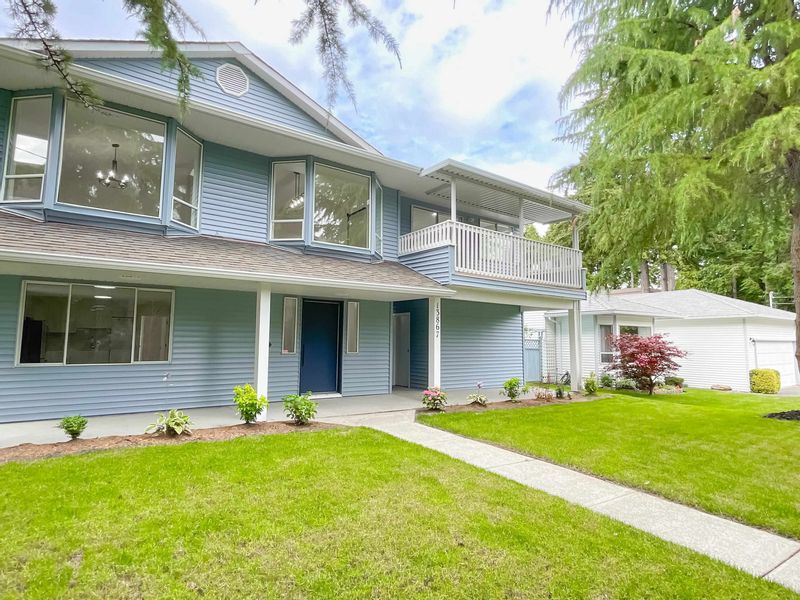FEATURED LISTING: 13867 16 Avenue Surrey