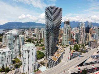 Photo 1: 1506 1480 HOWE Street in Vancouver: Downtown VW Condo for sale in "Vancouver House" (Vancouver West)  : MLS®# R2462014