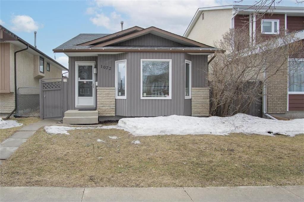 Main Photo: 1072 Kildare Avenue East in Winnipeg: Canterbury Park Residential for sale (3M)  : MLS®# 202208968
