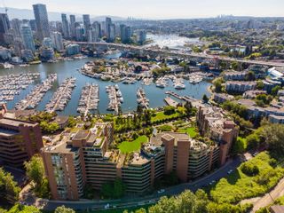 Photo 35: 803 1450 PENNYFARTHING Drive in Vancouver: False Creek Condo for sale in "Harbour Cove" (Vancouver West)  : MLS®# R2851983