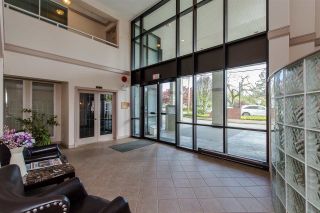 Photo 2: 201 45700 WELLINGTON Avenue in Chilliwack: Chilliwack W Young-Well Condo for sale in "The Devonshire" : MLS®# R2386730