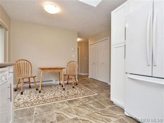 Photo 4: 5 1968 Cultra Ave in SAANICHTON: CS Saanichton Row/Townhouse for sale (Central Saanich)  : MLS®# 720123