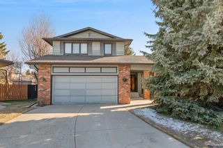 Photo 1: 36 THAMES Place NW in Calgary: Thorncliffe Detached for sale : MLS®# A2121232