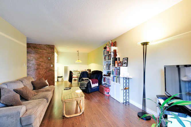 Photo 7: Photos: 109 123 E 19TH Street in North Vancouver: Central Lonsdale Condo for sale : MLS®# V1136810