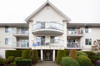 Photo 2: 301 2130 MCKENZIE Road in Abbotsford: Central Abbotsford Condo for sale in "MACKENZIE PLACE" : MLS®# R2675235