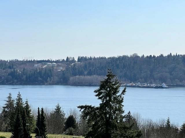 Main Photo: 417 530 RAVENWOODS Street in North Vancouver: Roche Point Condo for sale : MLS®# R2760248