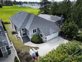 Photo 2: 1171 McKenzie Ave in Saanich: SE Maplewood House for sale (Saanich East)  : MLS®# 960797