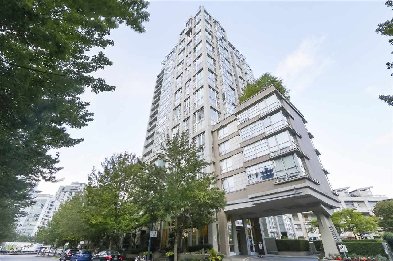 Main Photo: 1601 1228 MARINASIDE CRESCENT in Vancouver: Yale - Dogwood Valley Condo for sale (Vancouver West)  : MLS®# R2390901