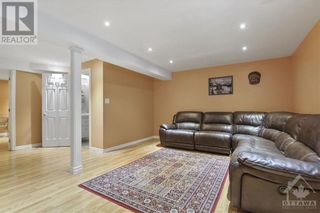 Photo 24: 136 LAMPLIGHTERS DRIVE in Ottawa: House for sale : MLS®# 1352820