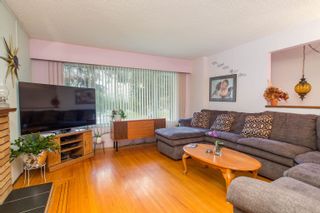 Photo 5: 1621 FOSTER Avenue in Coquitlam: Central Coquitlam House for sale : MLS®# R2739561