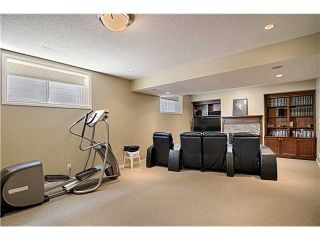 Photo 15: 85 Wimbledon Crescent SW in CALGARY: Wildwood Residential Detached Single Family for sale (Calgary)  : MLS®# C3578415
