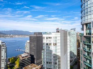 Photo 3: 902 1188 W PENDER Street in Vancouver: Coal Harbour Condo for sale in "SAPPHIRE" (Vancouver West)  : MLS®# R2883654