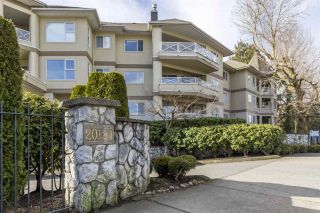 Photo 4: 213 20120 56 Avenue in Langley: Langley City Condo for sale in "Blackberry Lane" : MLS®# R2549274