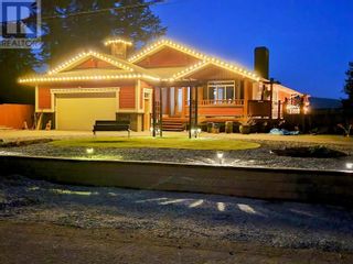 Photo 3: 561 Moody Crescent Okanagan North: Okanagan Shuswap Real Estate Listing: MLS®# 10305600