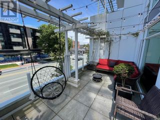 Photo 16: 209 1090 Johnson St in Victoria: House for sale : MLS®# 960370