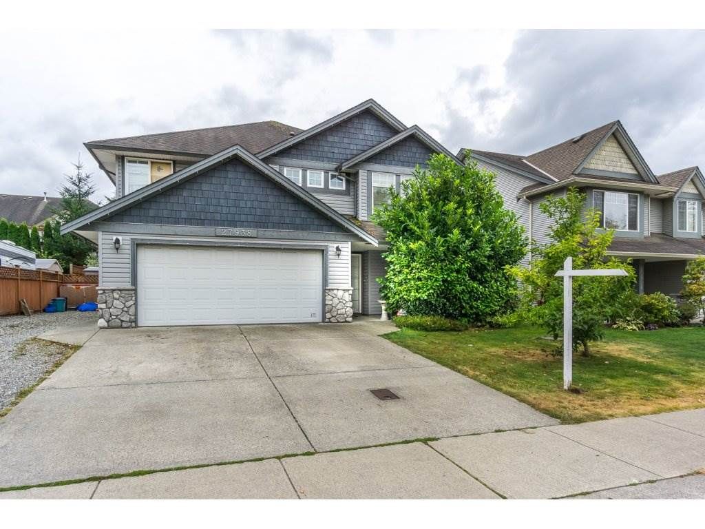 Main Photo: 27938 TRESTLE Avenue in Abbotsford: Aberdeen House for sale : MLS®# R2104396