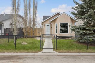 Photo 2: 241 Taradale Close NE in Calgary: Taradale Detached for sale : MLS®# A2129903