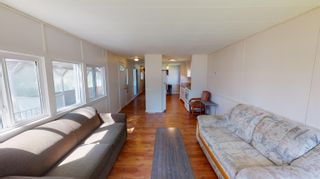 Photo 2: 7 2377 LARCH Avenue in Quesnel: Quesnel - Town Manufactured Home for sale in "Red Bluff Area" : MLS®# R2711583
