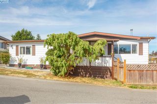 Photo 1: 18 124 Cooper Rd in VICTORIA: VR Glentana Manufactured Home for sale (View Royal)  : MLS®# 768456