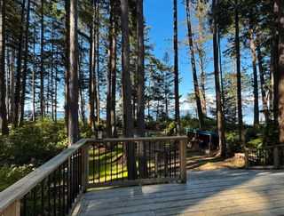 Photo 2: 1514 SAVARY ISLAND Road in No City Value: Out of Town House for sale in "Savary Island" : MLS®# R2878733
