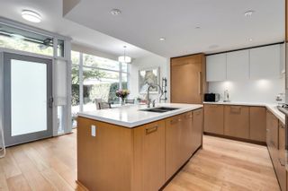 Photo 12: 880 ARTHUR ERICKSON Place in West Vancouver: Park Royal Townhouse for sale in "Evelyn at Forest's Edge" : MLS®# R2803183
