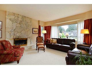 Photo 2: 3338 TENNYSON Crescent in North Vancouver: Lynn Valley House for sale : MLS®# V1114852