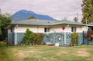 Photo 5: 40356 HOOD Road in Squamish: Garibaldi Estates House for sale : MLS®# R2757752