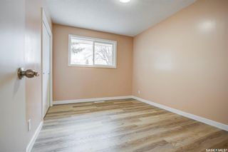 Photo 10: 331 Y Avenue South in Saskatoon: Meadowgreen Residential for sale : MLS®# SK966337