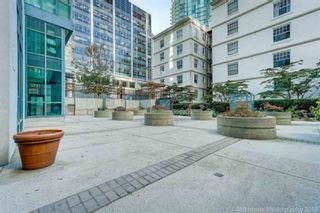 Photo 13: 1302 1238 MELVILLE Street in Vancouver: Coal Harbour Condo for sale in "POINTE CLAIRE" (Vancouver West)  : MLS®# R2432626
