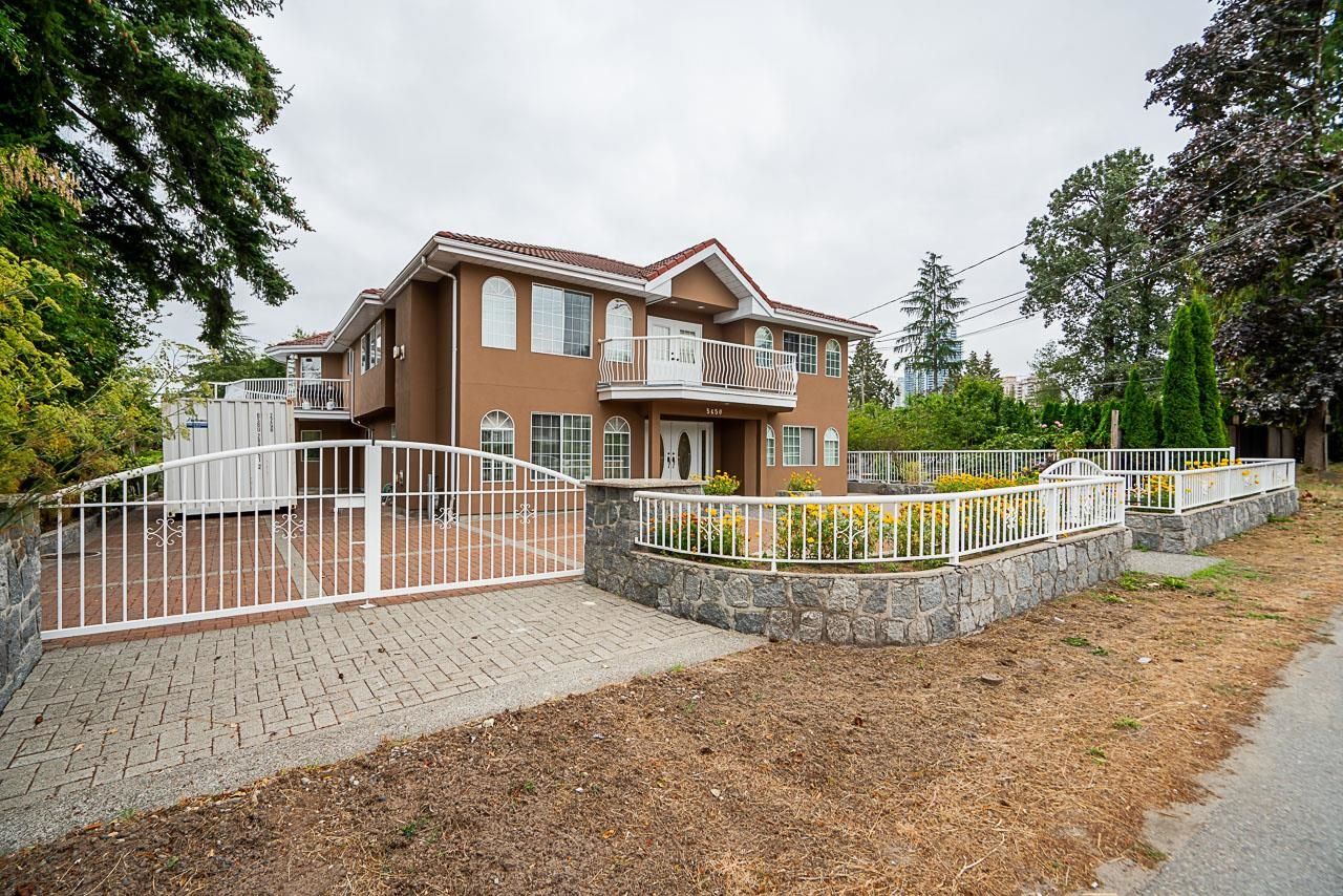 Main Photo: 5450 WILLINGDON Avenue in Burnaby: Forest Glen BS House for sale (Burnaby South)  : MLS®# R2725381