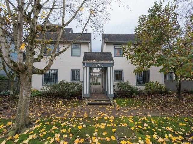 Main Photo: 5 4890 48 Avenue in Delta: Ladner Elementary Townhouse for sale in "COURTYARD" (Ladner)  : MLS®# R2121753