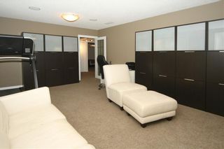 Photo 27: 1404 KERWOOD Crescent SW in Calgary: Kelvin Grove Detached for sale : MLS®# A1164298