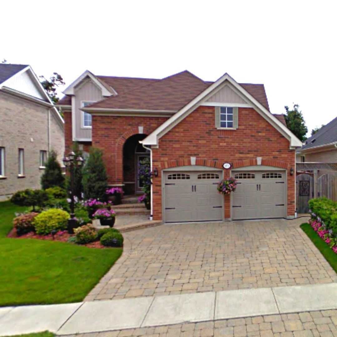 Main Photo: 1071 Pondview Crt in Oshawa: Pinecrest Freehold for sale : MLS®# E6008373