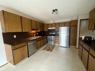 Photo 20: 20 & 22 Cedarwood Rise SW in Calgary: Cedarbrae Duplex for sale : MLS®# A1221120